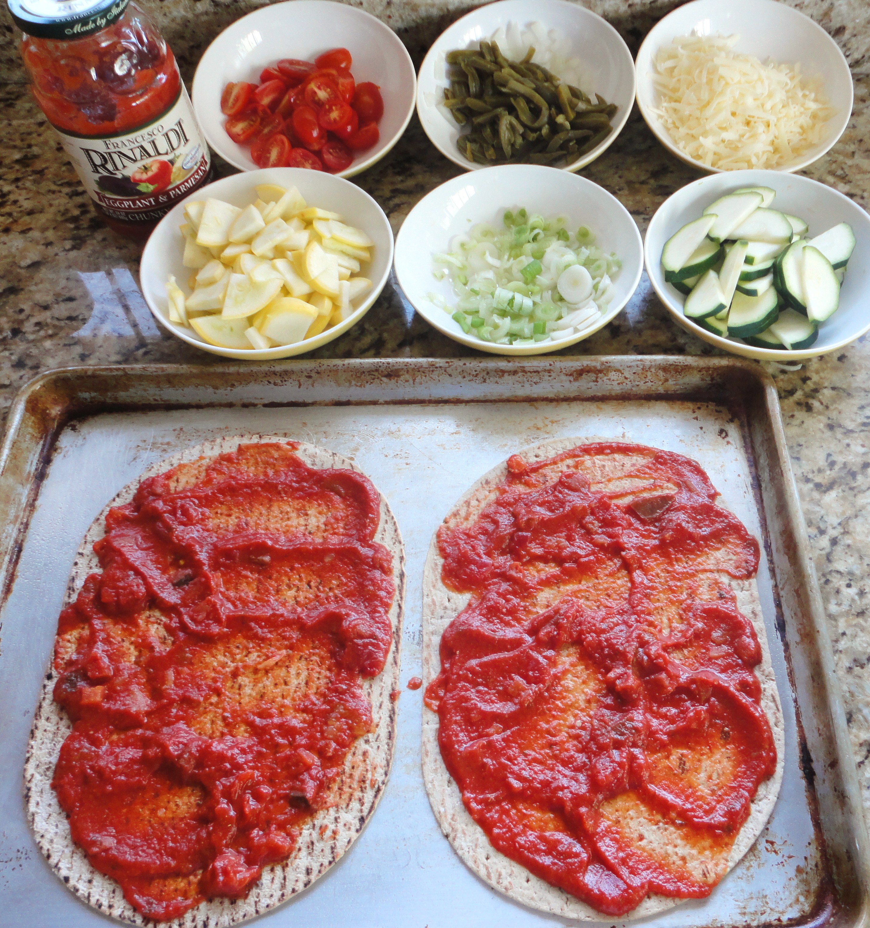 How to Make Homemade Pizza Using Everything in Your Refrigerator