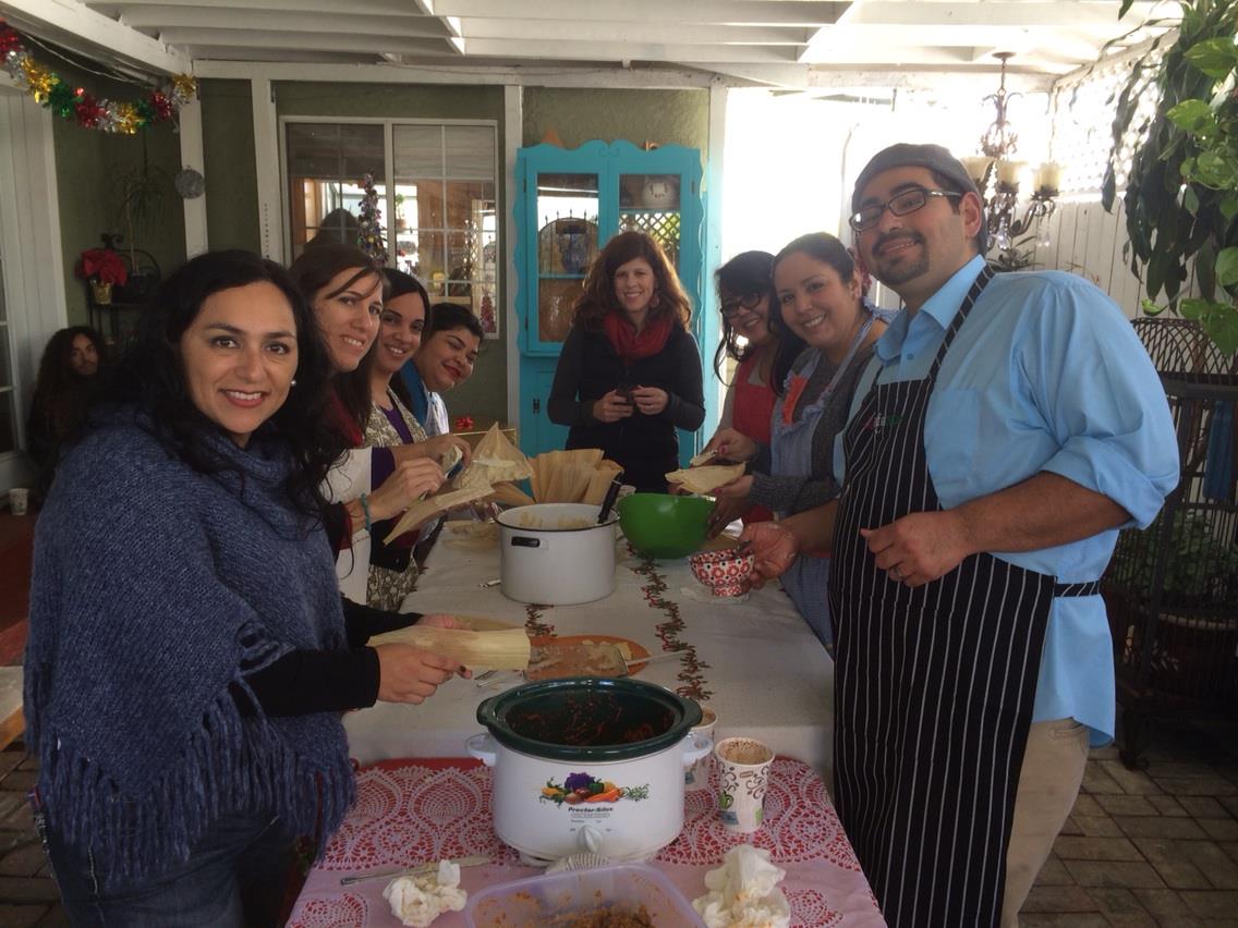 Latin@ food bloggers making tamales